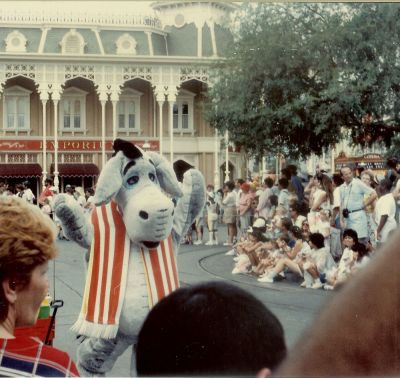 EEyore disney 28229
