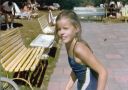 Dee_at_pool_FC_28229.jpg