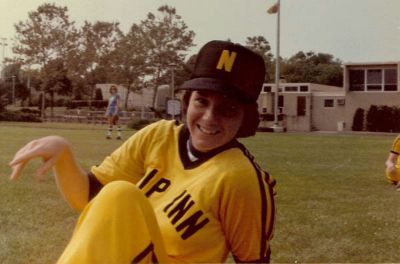 Idol between innings
