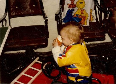 Kristie sippin at halloween 85
